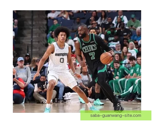 绿军逆转灰熊完成双杀 布朗30分领衔塔图姆助攻大展精彩